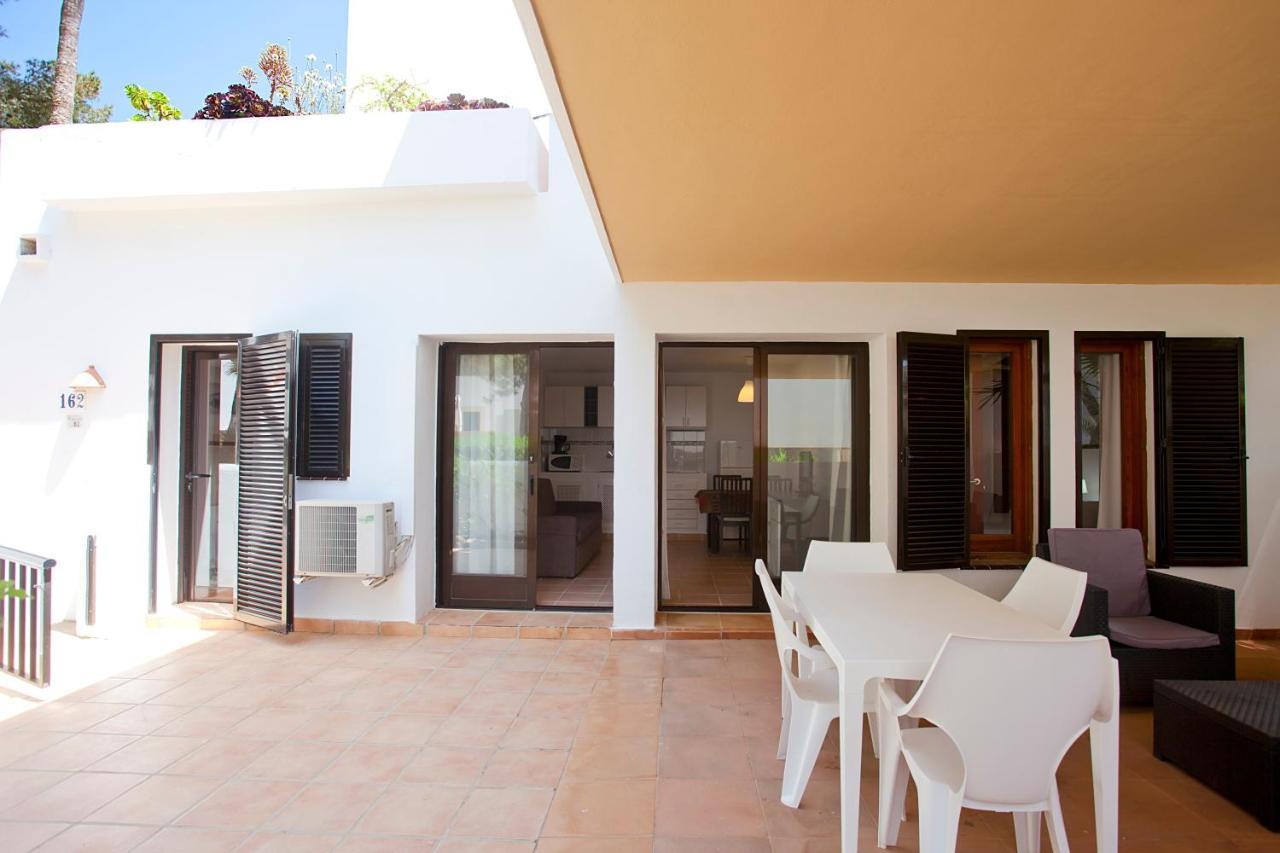 Apartamentos Club Cala Azul Sant Carles de Peralta Buitenkant foto